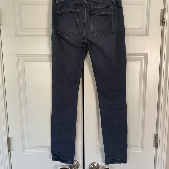 Cabi Slim Boyfriend Gray Wash Jeans - Picture 7 of 13